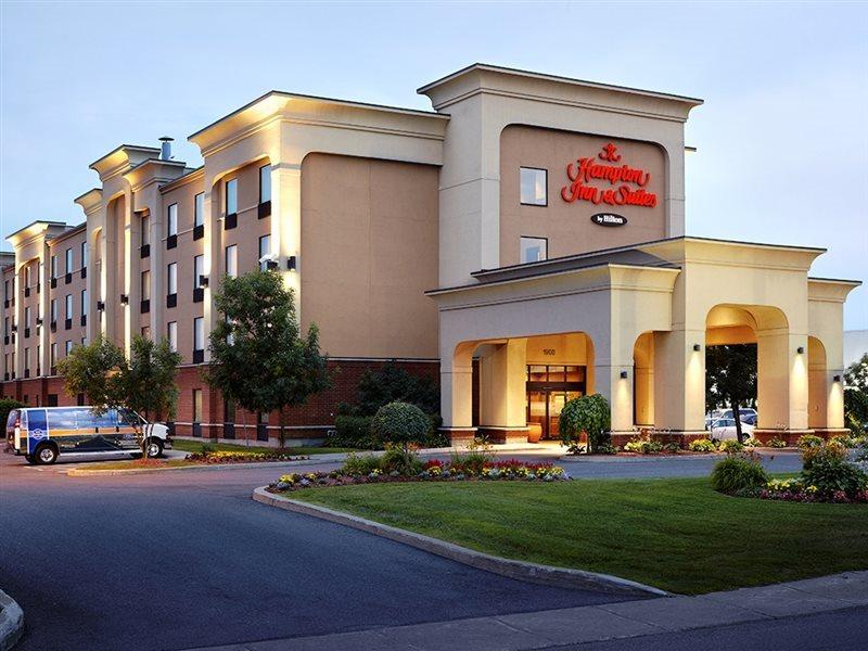 Hampton Inn & Suites Montreal-Dorval Exteriör bild