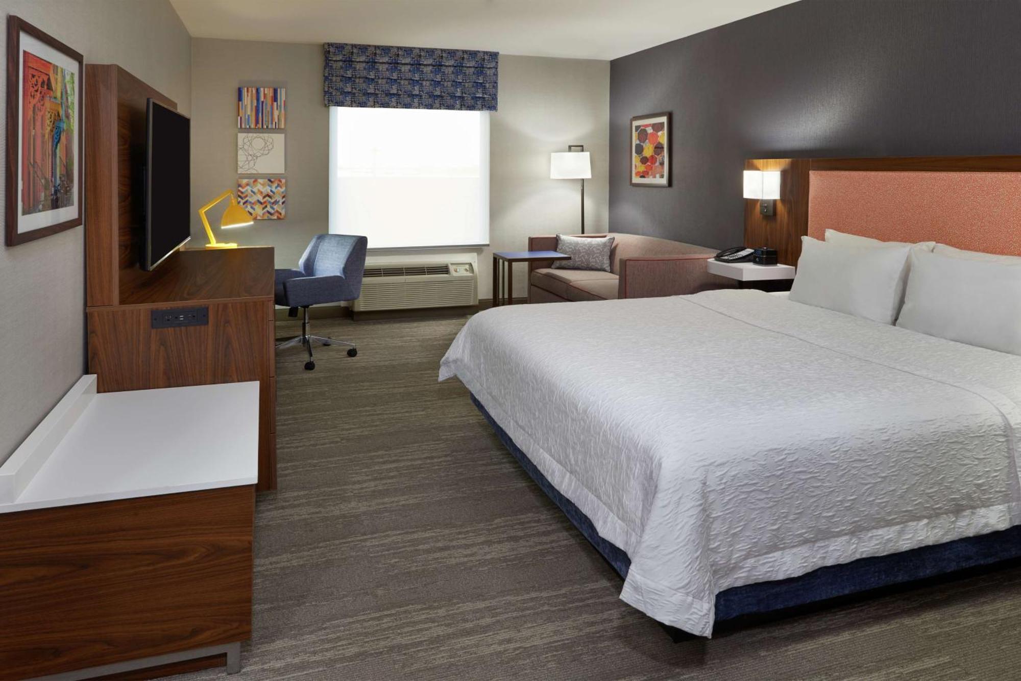 Hampton Inn & Suites Montreal-Dorval Exteriör bild