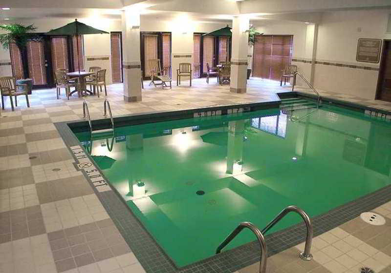 Hampton Inn & Suites Montreal-Dorval Exteriör bild