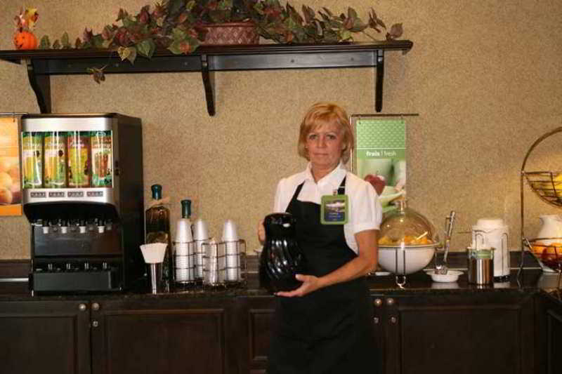Hampton Inn & Suites Montreal-Dorval Restaurang bild